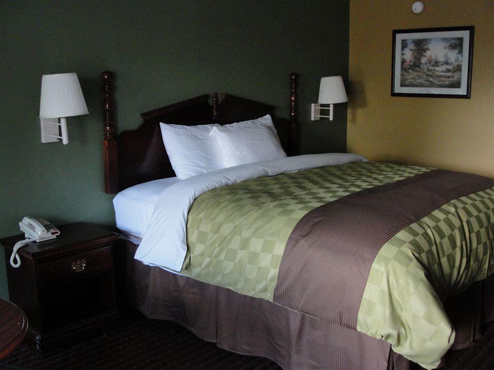 Executive Inn Opp Екстериор снимка