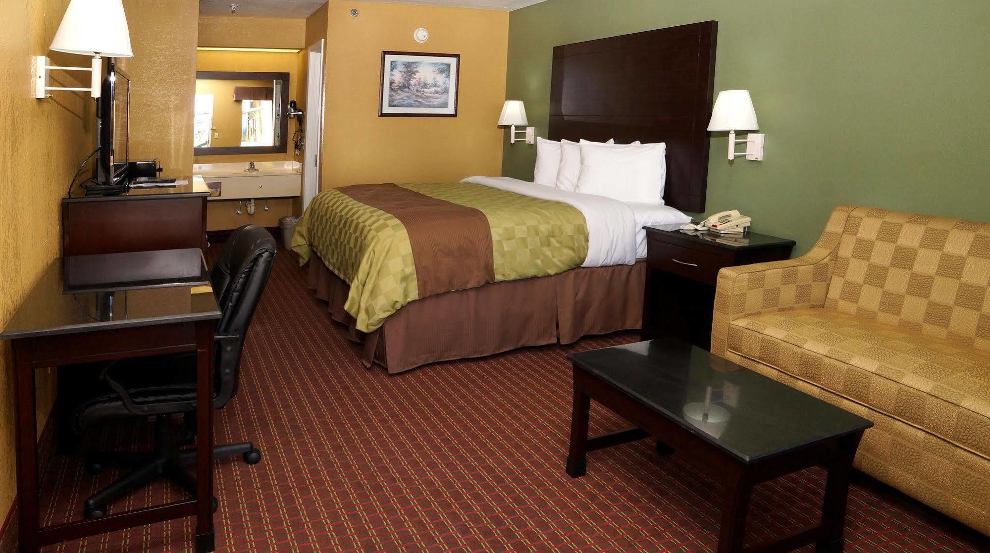 Executive Inn Opp Екстериор снимка